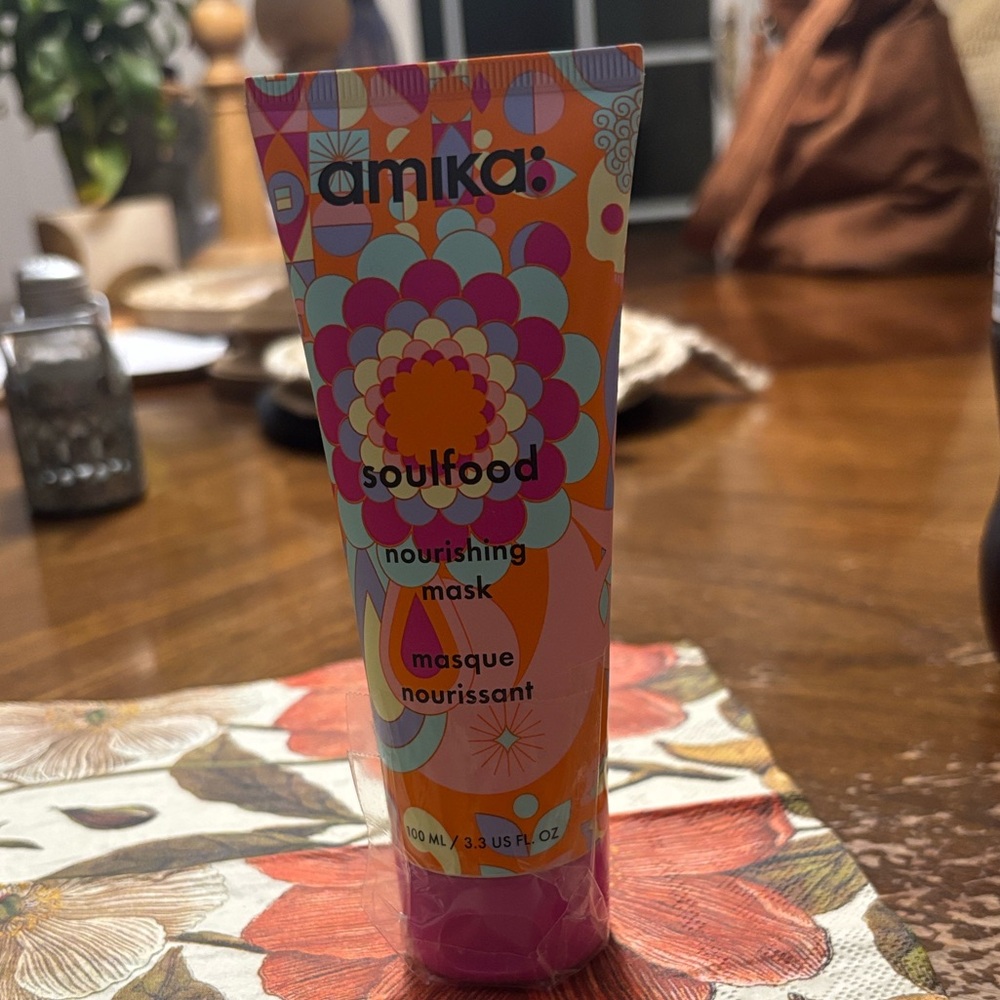 Amika Soulfood Nourishing Mask - Picture 2 of 8